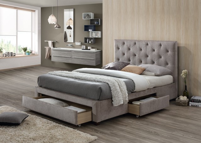 King size bed with discount lots of storage